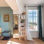 Deluxe Room With Garden Pool And Sea View