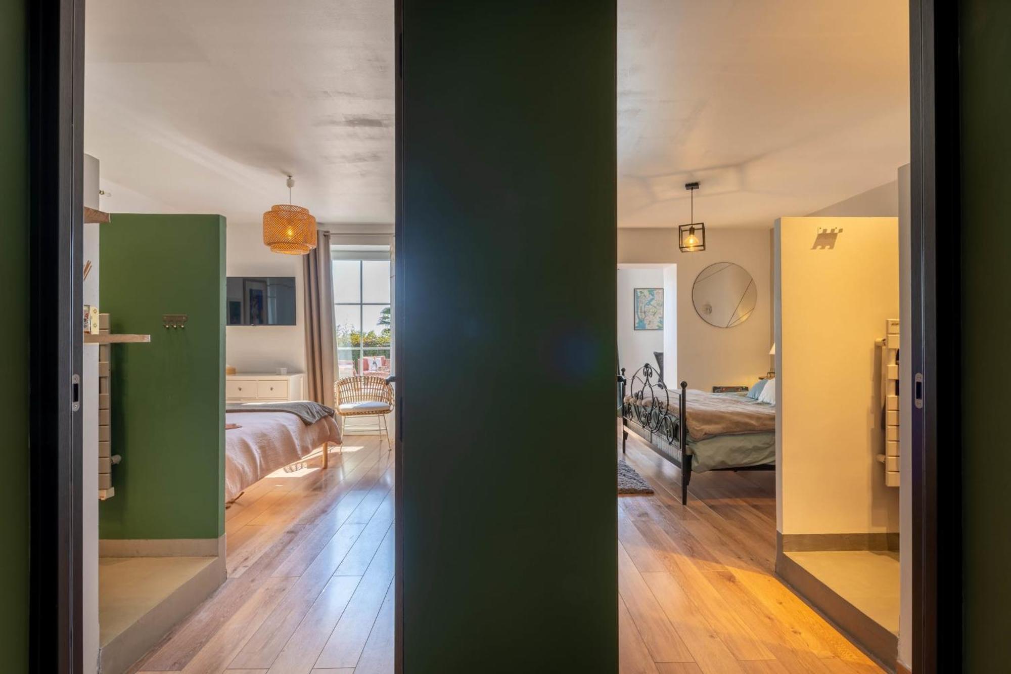 Hébergement de vacances Deluxe With Garden Pool And Sea View *