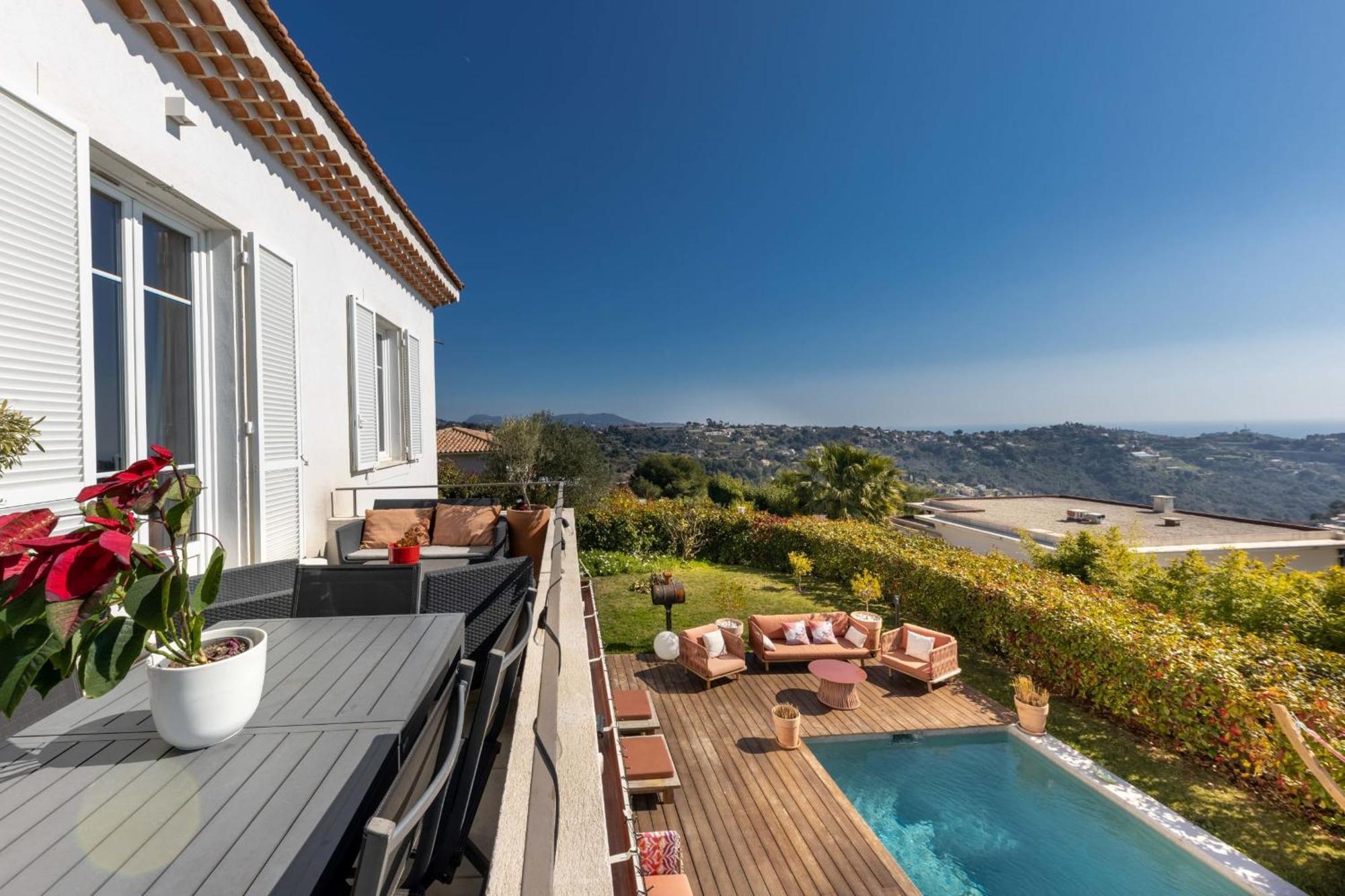 Deluxe With Garden Pool And Sea View Nice