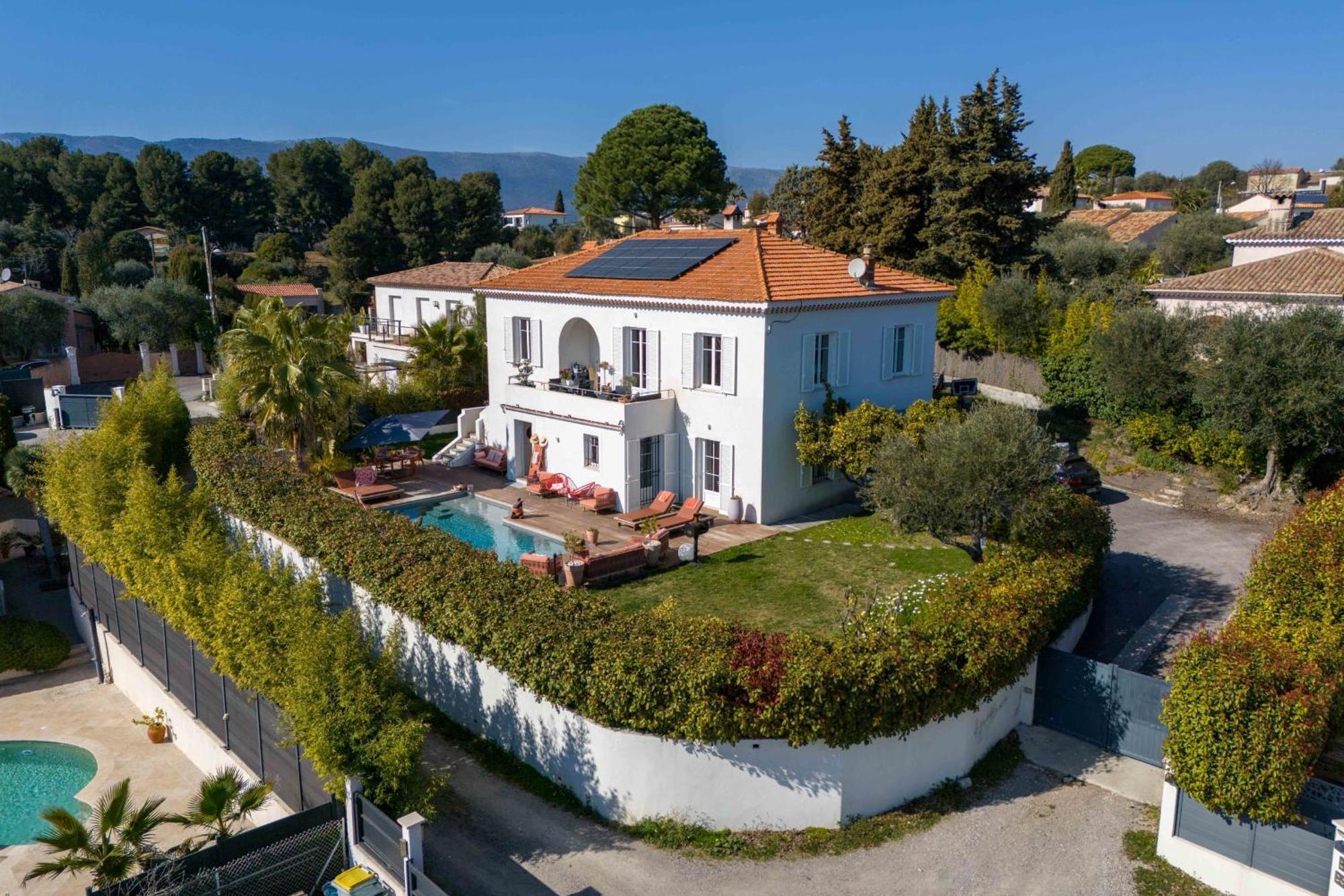 Hébergement de vacances Deluxe With Garden Pool And Sea View